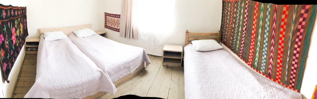 Tishe Hostel Omalo Ngoại thất bức ảnh